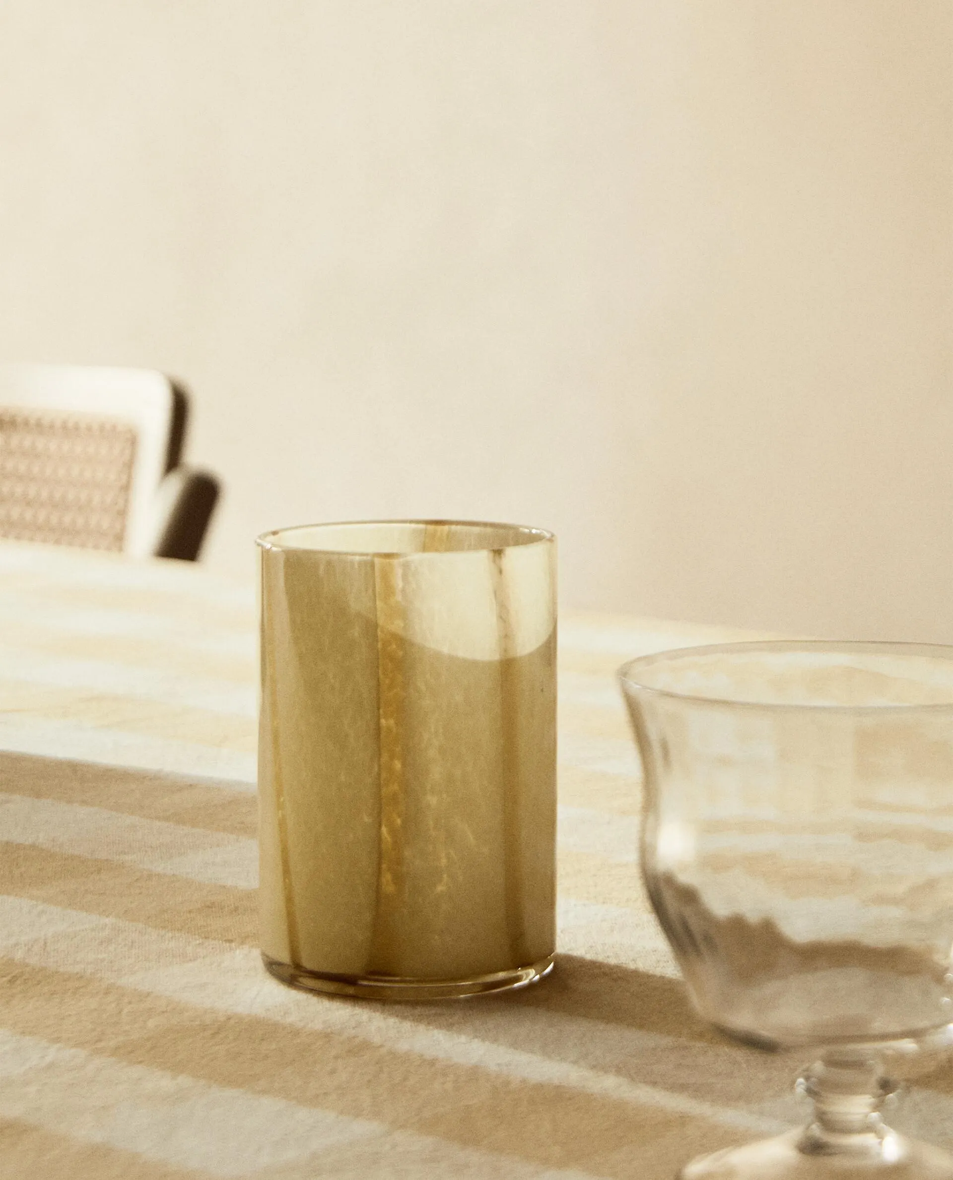 GLAS COLLINS UNDURCHSICHTIG