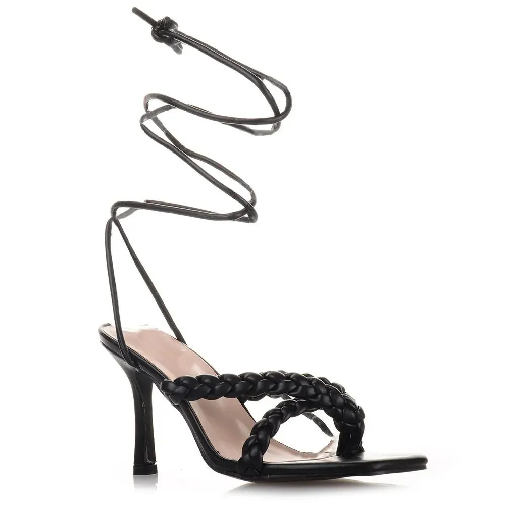 Lace up σε μαύρο χρώμα με φάσα Famous