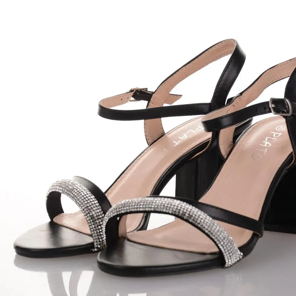 Μαύρα Πέδιλα με Μεσαίο Χοντρό τακούνι και Στρας Famous