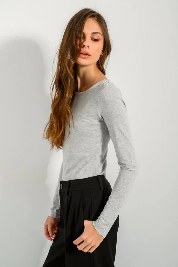 Τοπ με στρογγυλή λαιμόκοψη