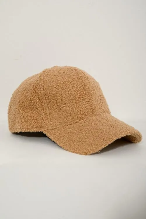 Καπέλο με συνθετική γούνα