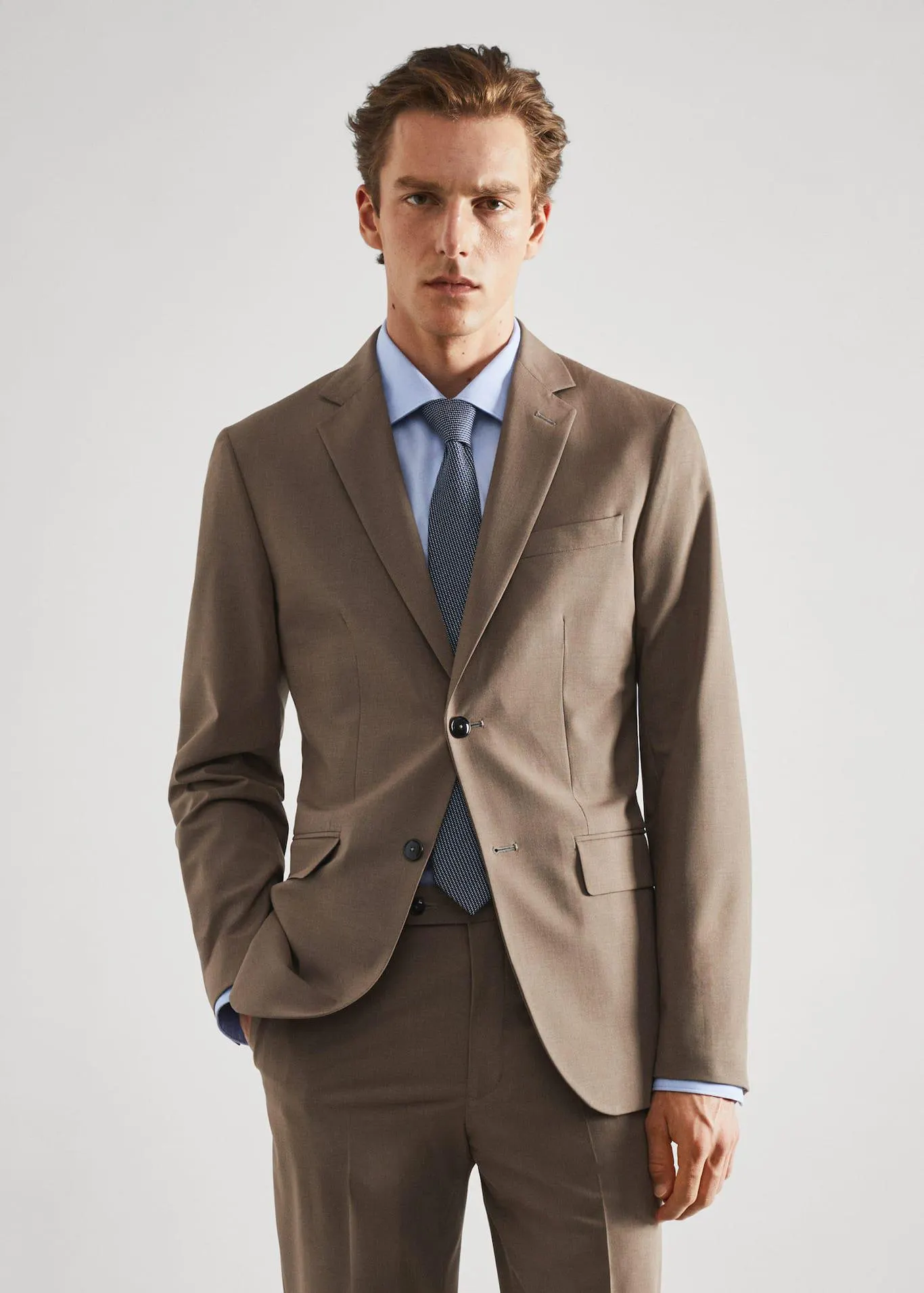 Stretch fabric slim-fit suit jacket