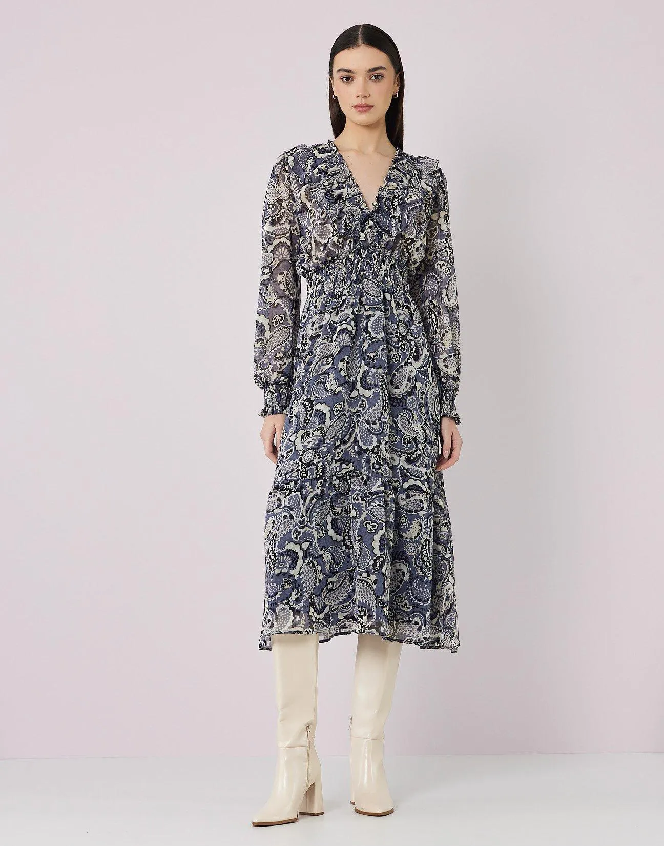 Μίντι φόρεμα με βολάν