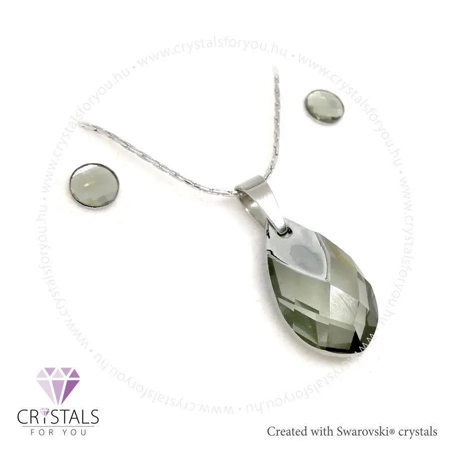 Csepp medálos szett Swanis® prémium kristállyal díszítve, rácsos csiszolású fülbevalóval