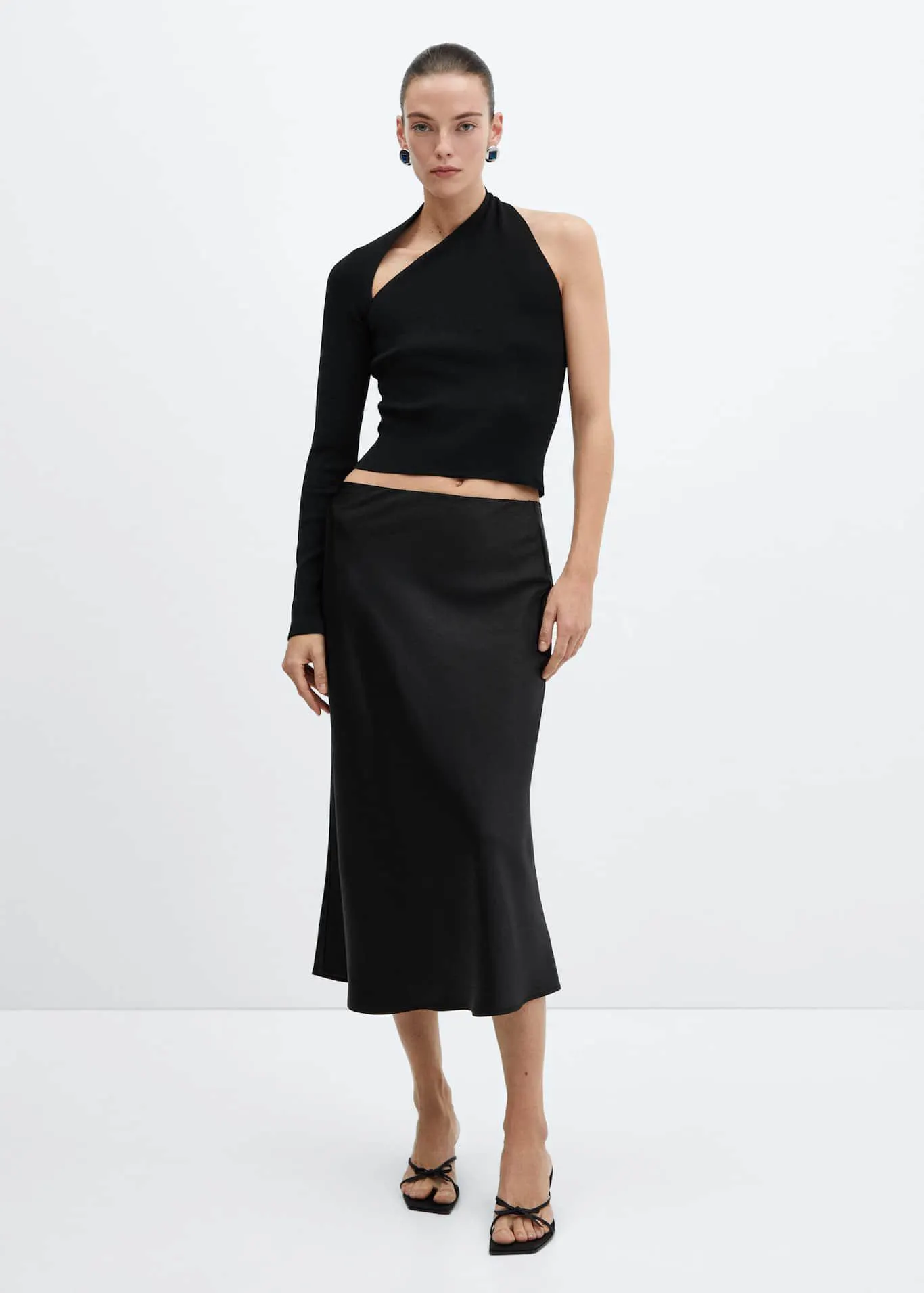 Aszimmetrikus felső nyílással