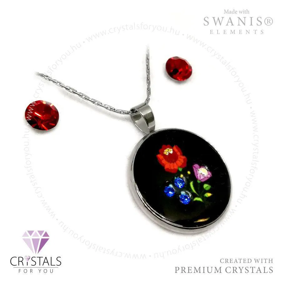 Magyaros mintájú kör medálos szett Swanis® prémium kristállyal díszítve