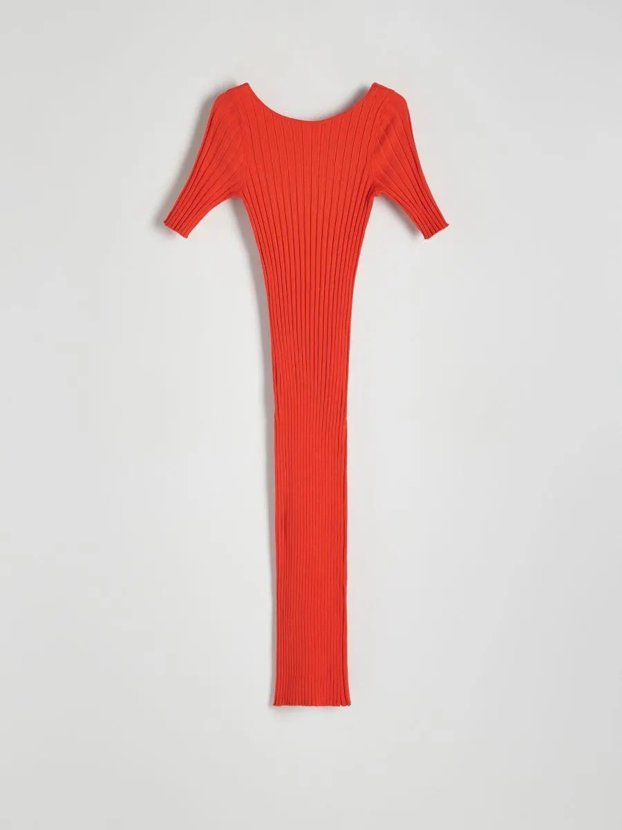 Rochie midi din tricot striat