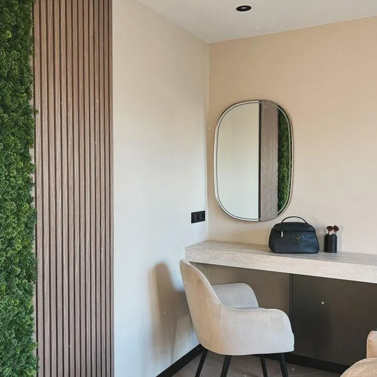 Fürdőszobatükör arany színű LED-del, ovális érintéssel dimmerrel - Miral