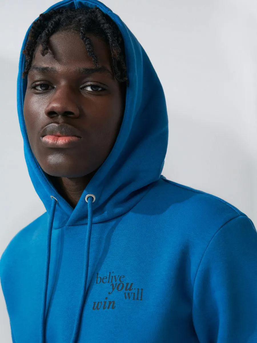 Kapucnis felső kenguruzsebbel