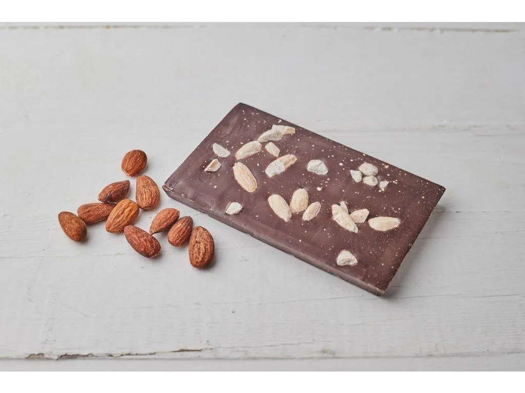 KetoMix 70%-os ÉTCSOKOLÁDÉ mandulával 100 g