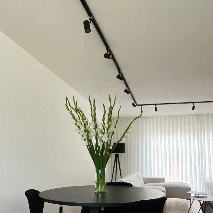 Modern 1 fázisú sínrendszer 10 folttal fekete - Jeana