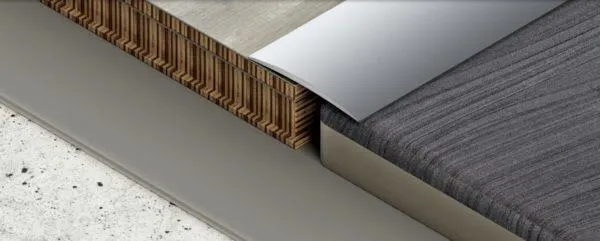 Öntapadós "lencse" burkolatváltó, alu (100 mm x 0,9 m)