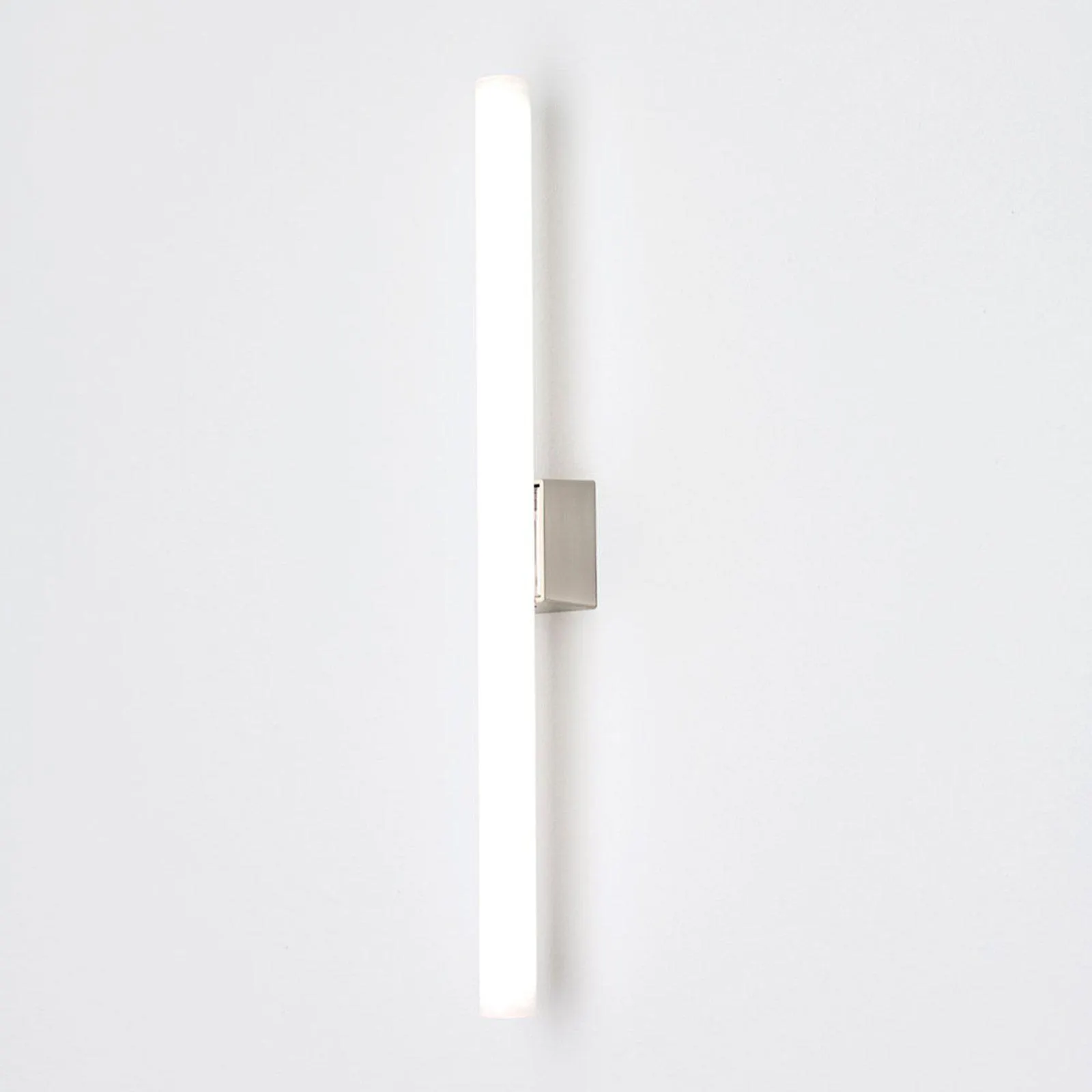 LED tükör lámpa Visagist, tartó matt nikkel