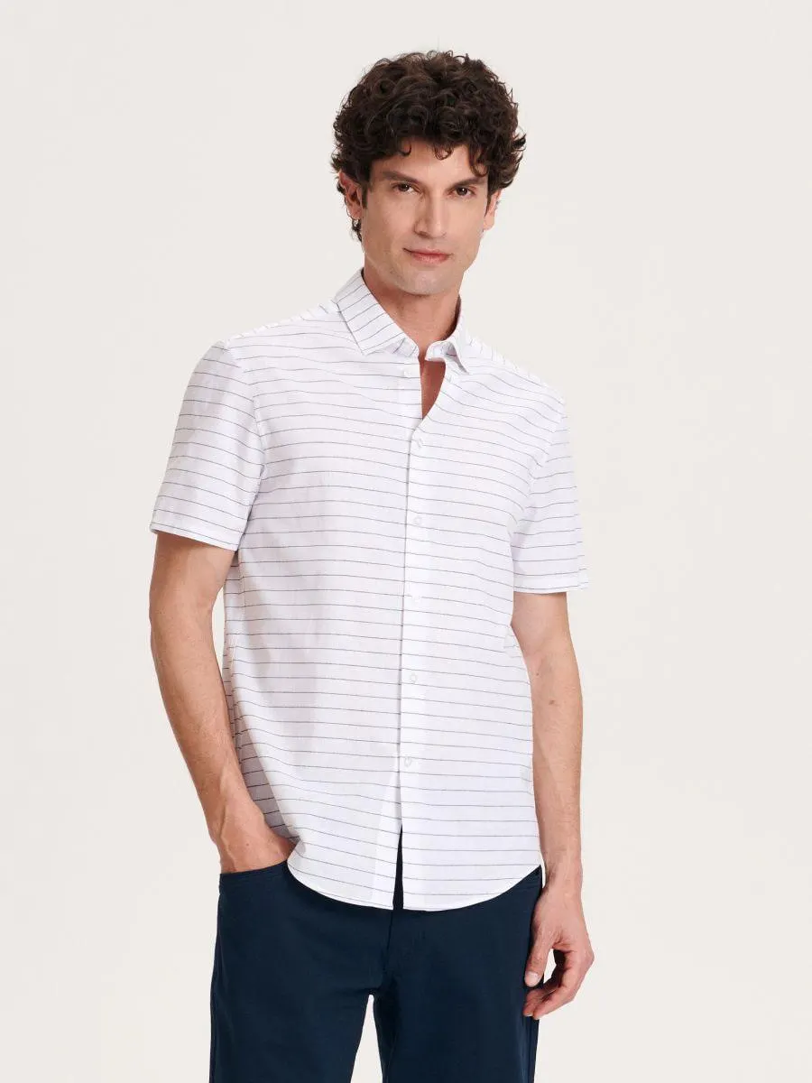 Regular szabású, lenben gazdag ing