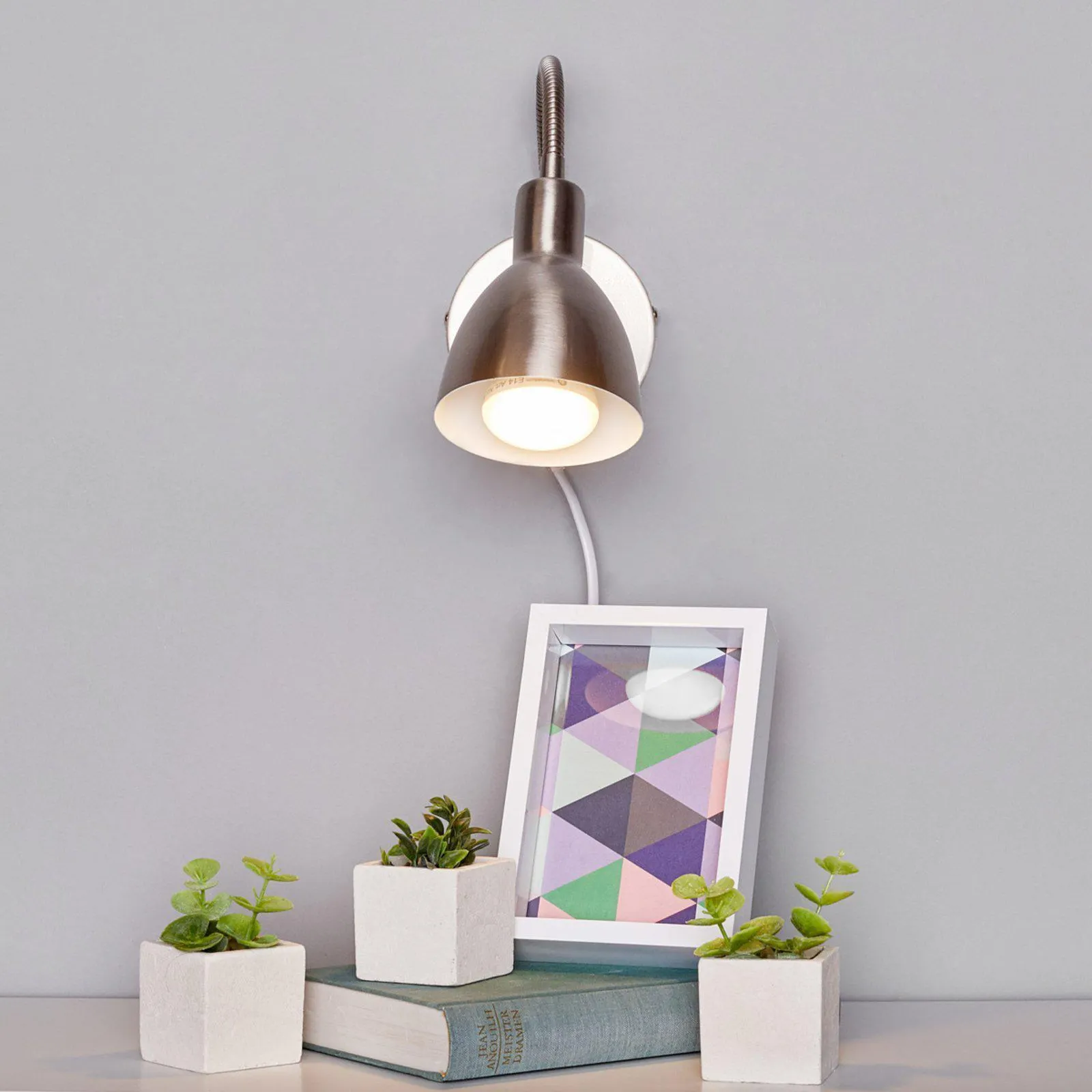 Lindby Amrei fali lámpa, dimmelhető, matt nikkel