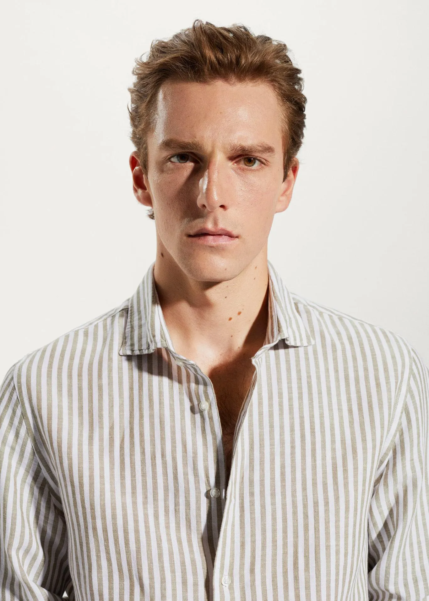 Csíkos, slim fit lenvászon ing