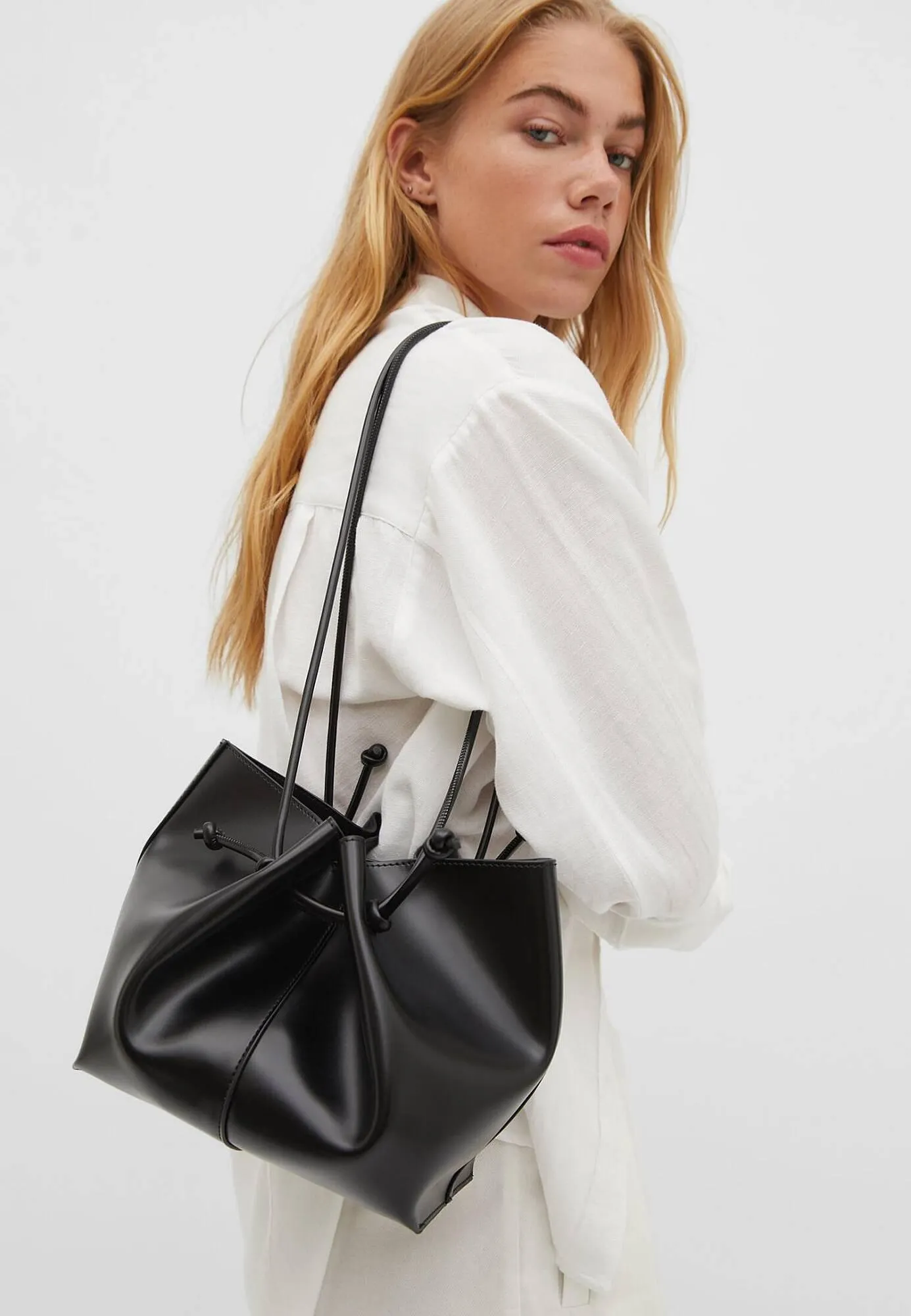 Stradivarius folder van 2 november tot 12 december 2023 - Folder pagina 6