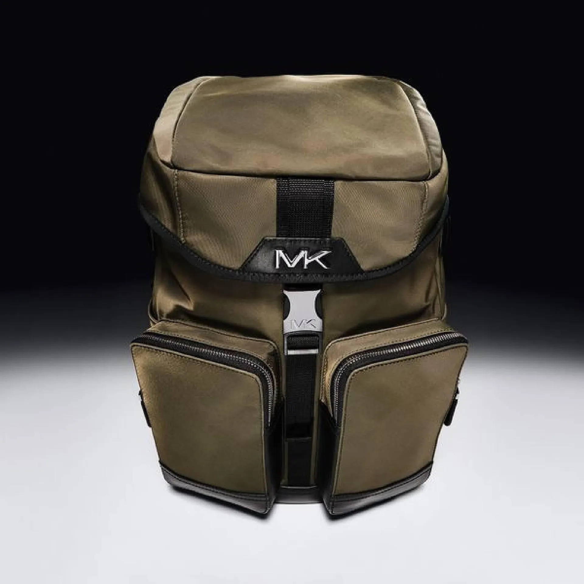 Katalógus Michael Kors akciós újság július 29.-tól augusztus 11.-ig 2024. - Oldal 3