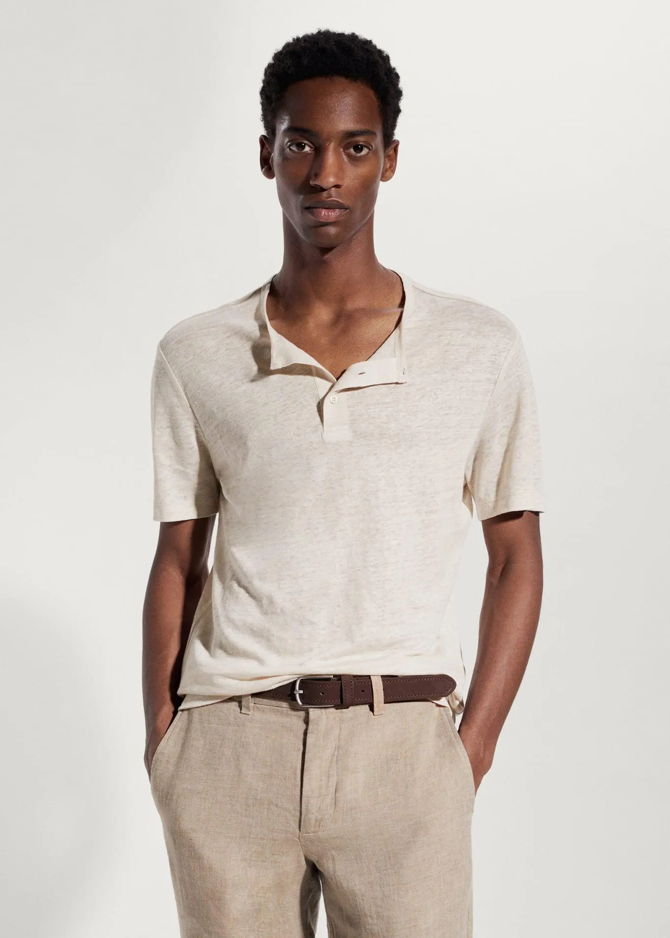 Gombos nyakú, 100% lenvászon póló