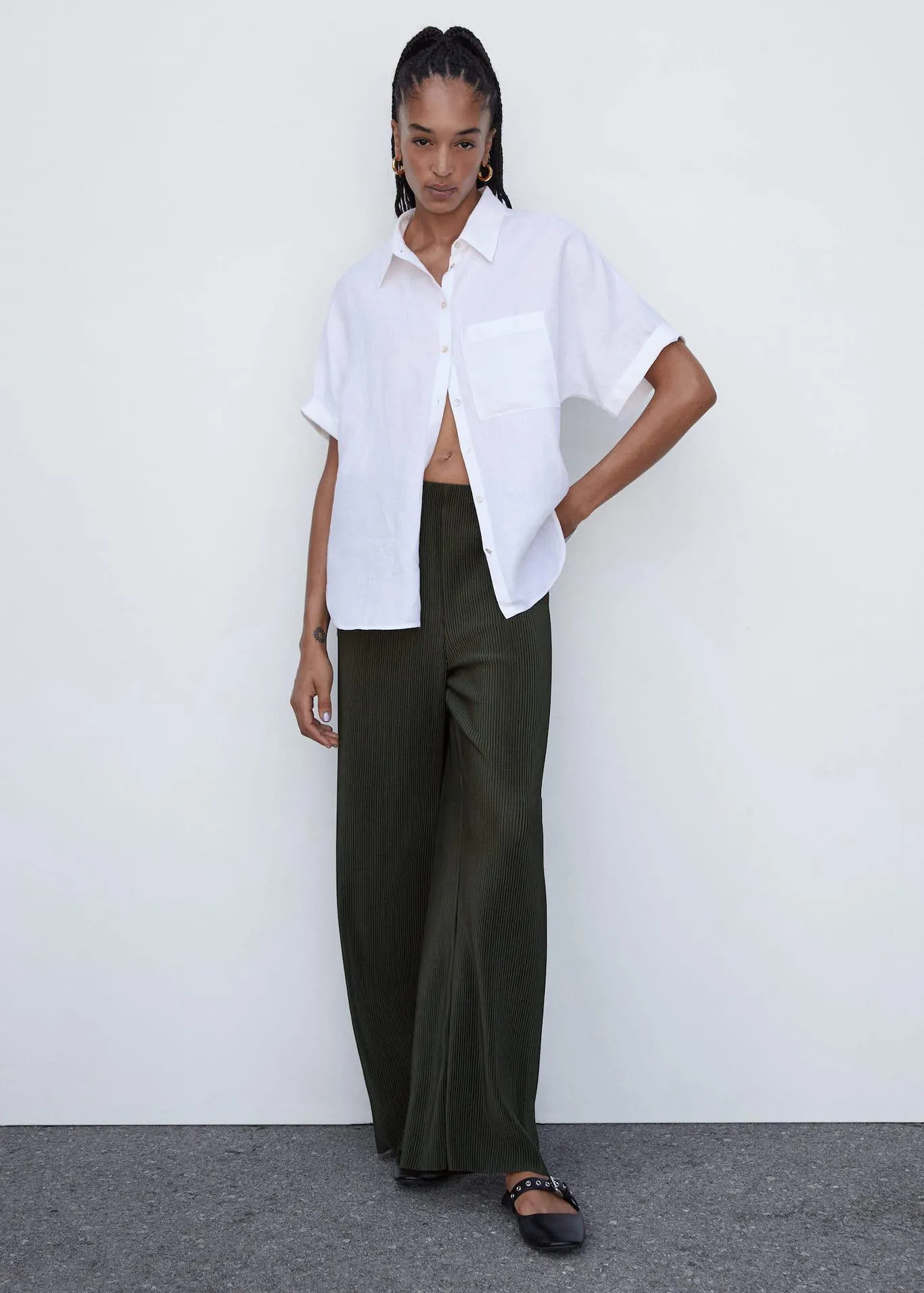 Pliszírozott, egyenesszárú nadrág