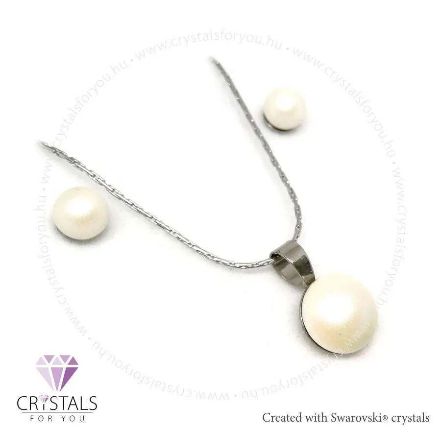 Gyöngy szett Swanis® prémium kristállyal díszítve, gömb fülbevalóval