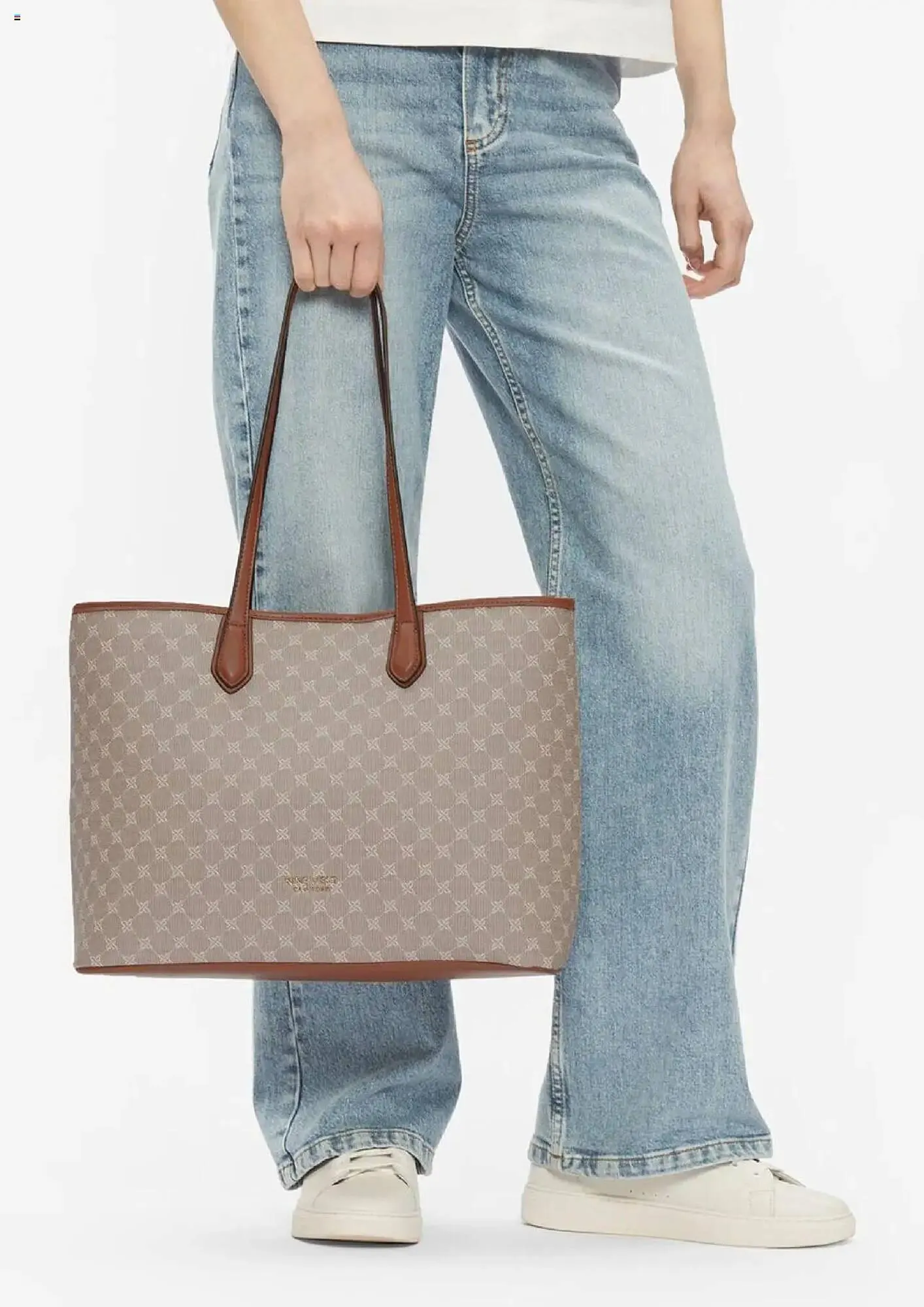 Katalógus CCC akciós újság július 1.-tól július 31.-ig 2025. - Oldal 8