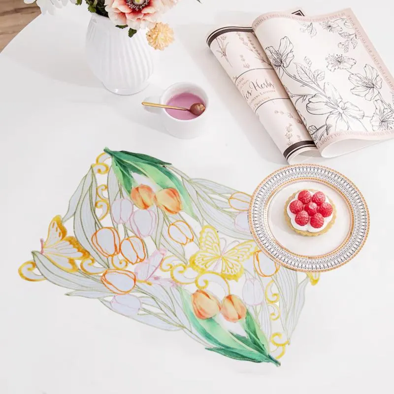 Pillangó & tulipán mintás húsvéti tányéralátét