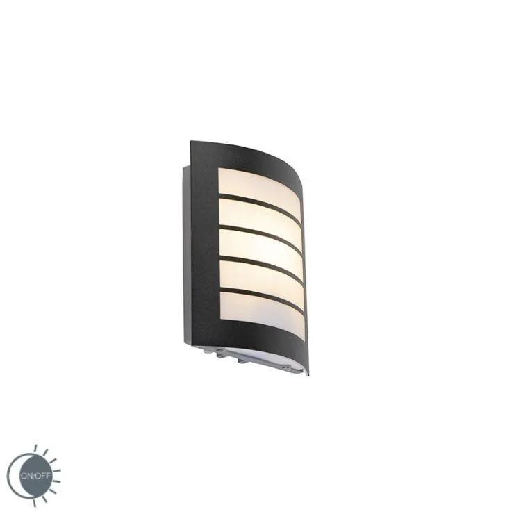 Kültéri fali lámpa fekete IP44 világos-sötét érzékelővel - Miro