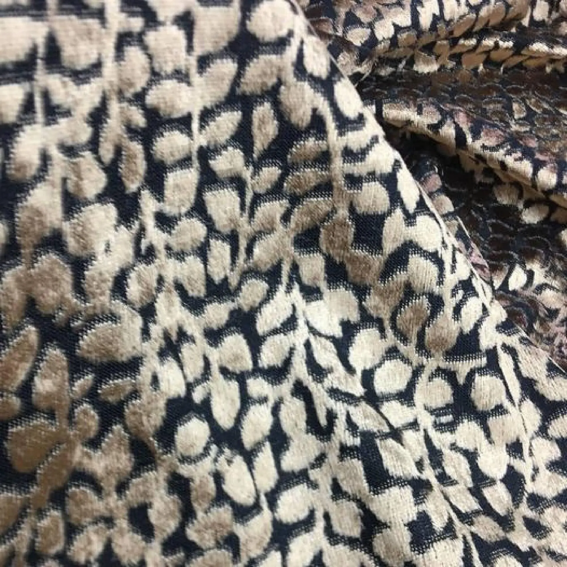 ILoveTextil akciós újság - 1