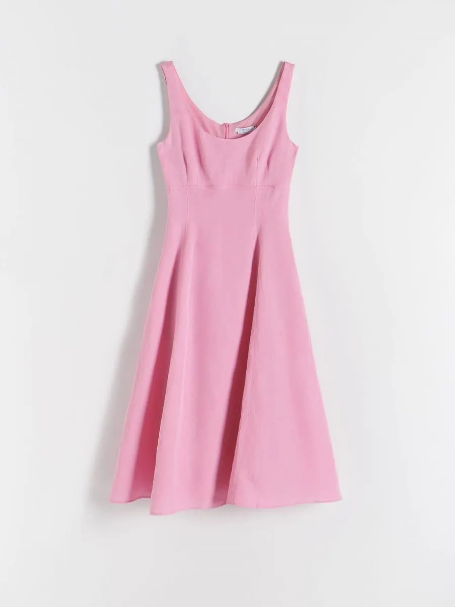 Lenkeverék midiruha