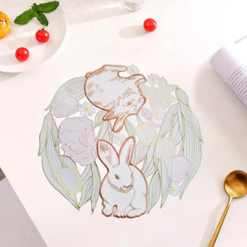 Nyuszi mintás kerek húsvéti tányéralátét