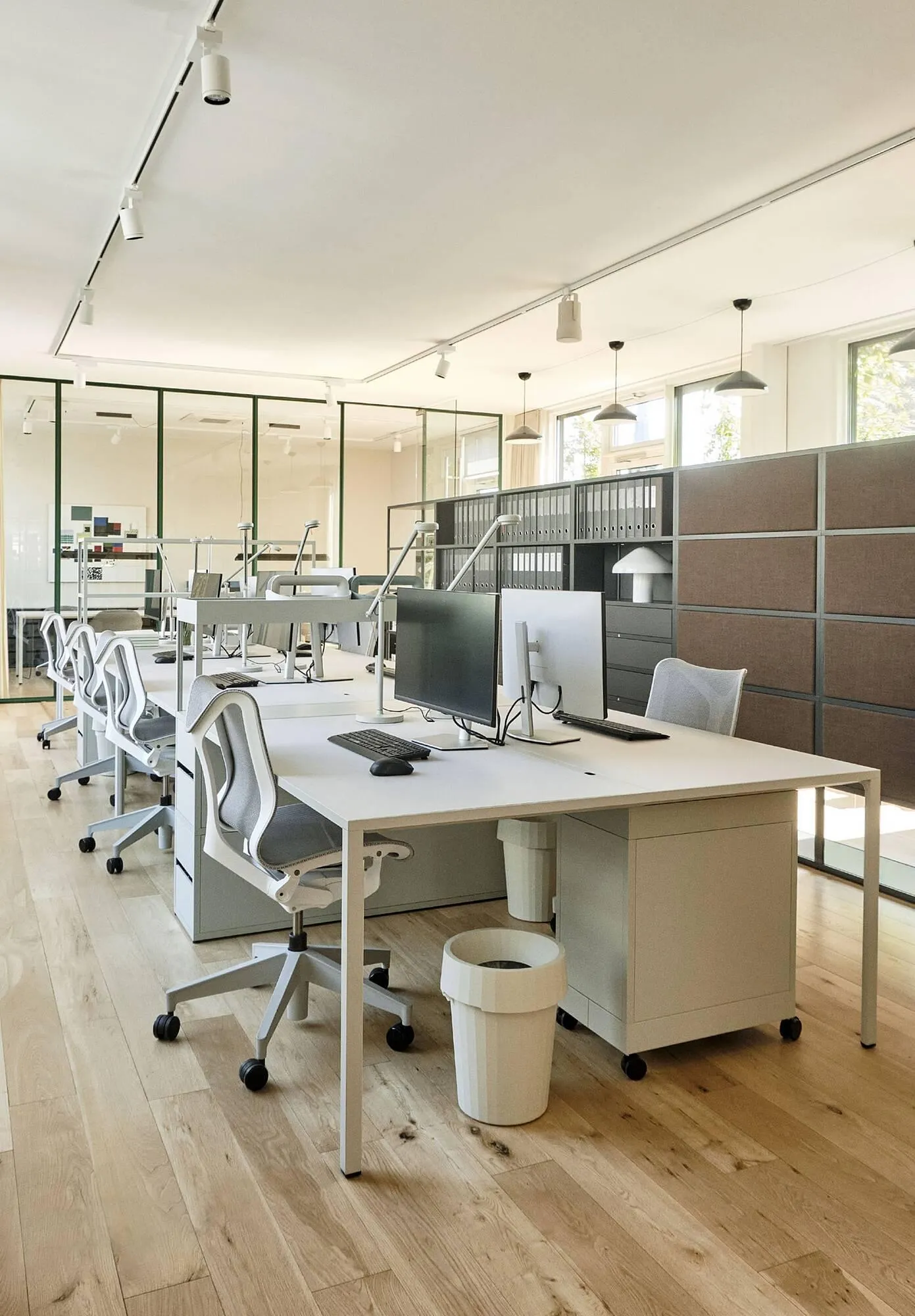 Katalógus HAY HAY Brand Book akciós újság január 19.-tól december 31.-ig 2024. - Oldal 16