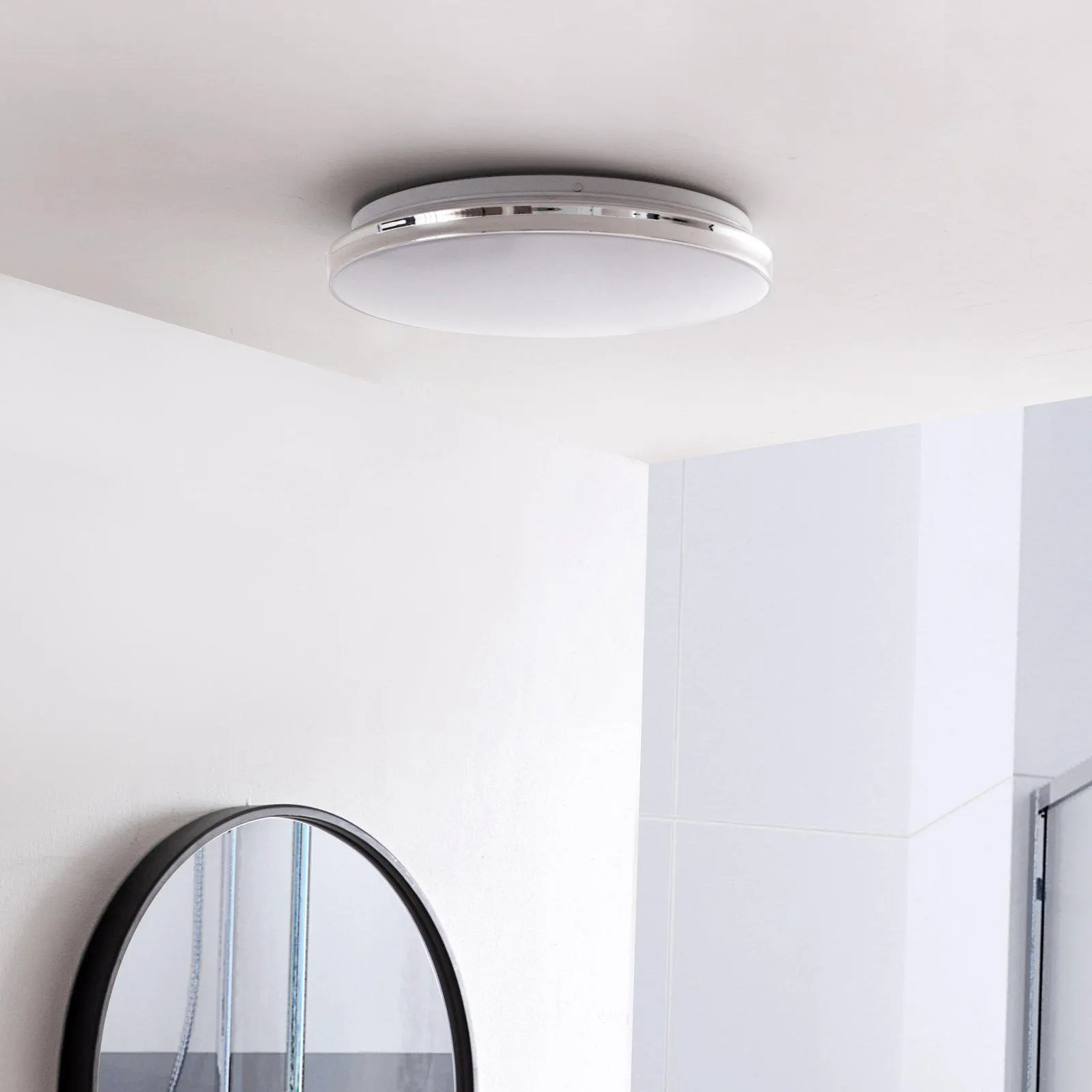 Lindby Comora LED mennyezeti lámpa króm IP44 3000K