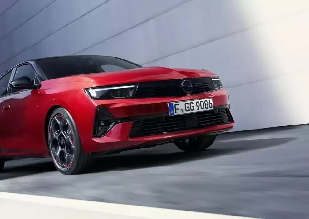 Katalógus Astra Sports Tourer január 6.-tól június 30.-ig 2025. - Oldal 23