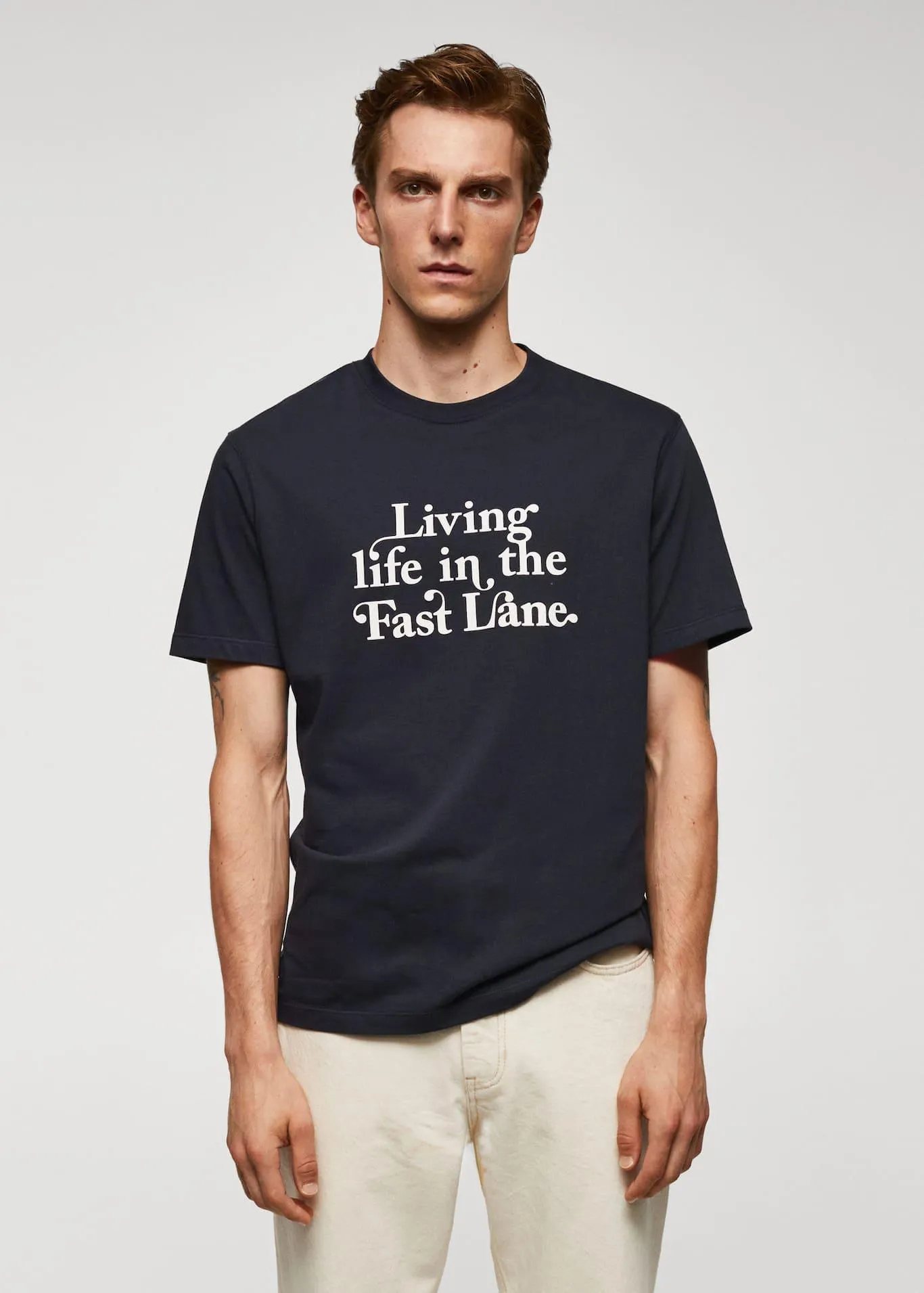 100% pamut póló mintával a mellrészen