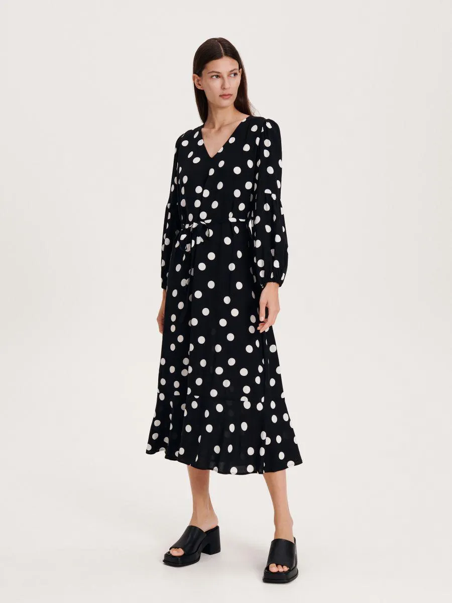 Viszkózban gazdag maxiruha