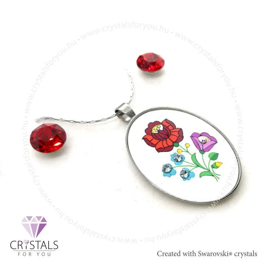 Magyaros mintájú ovális medálos szett Swanis® prémium kristállyal díszítve