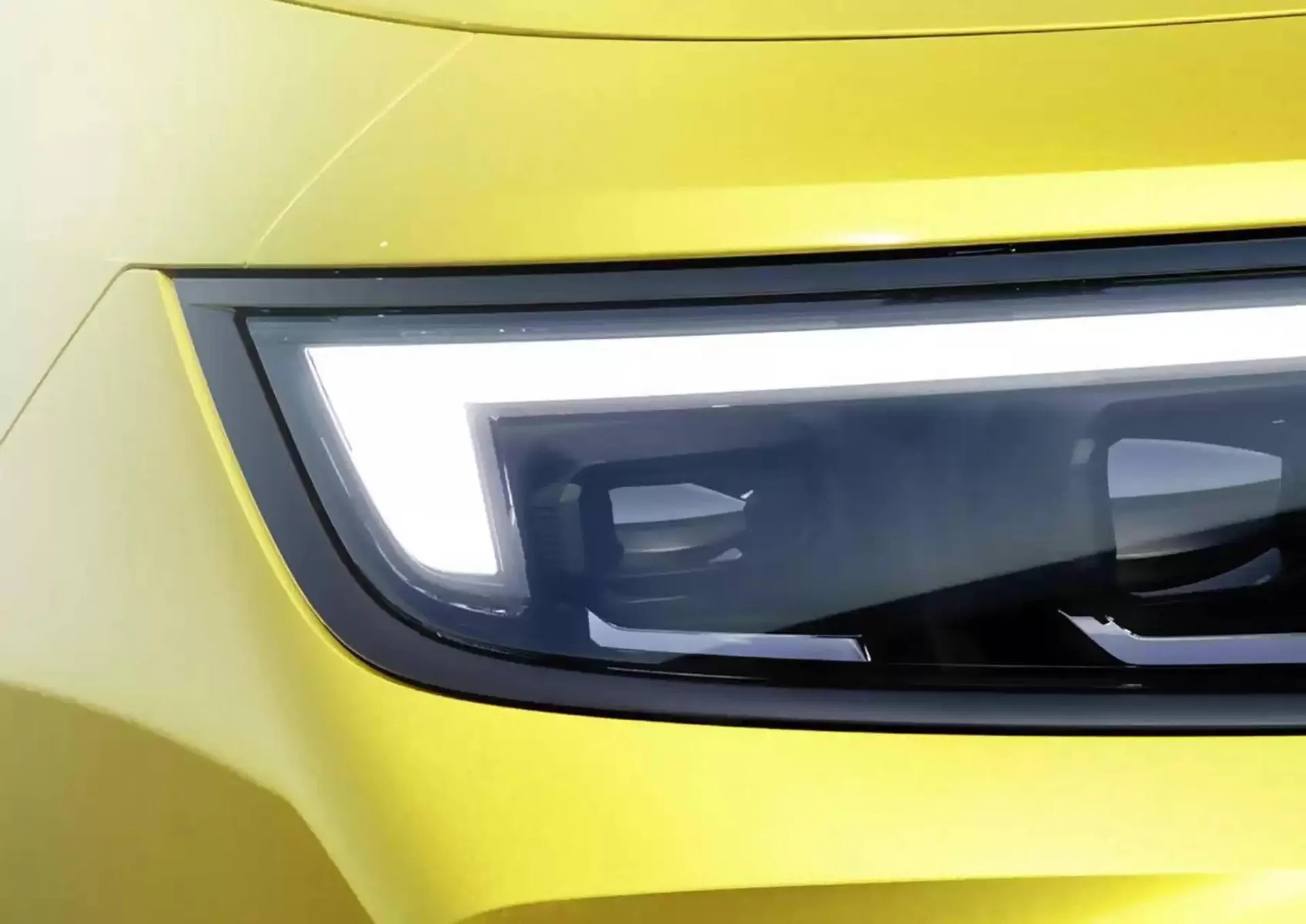 Katalógus Opel akciós újság január 6.-tól június 30.-ig 2025. - Oldal 28