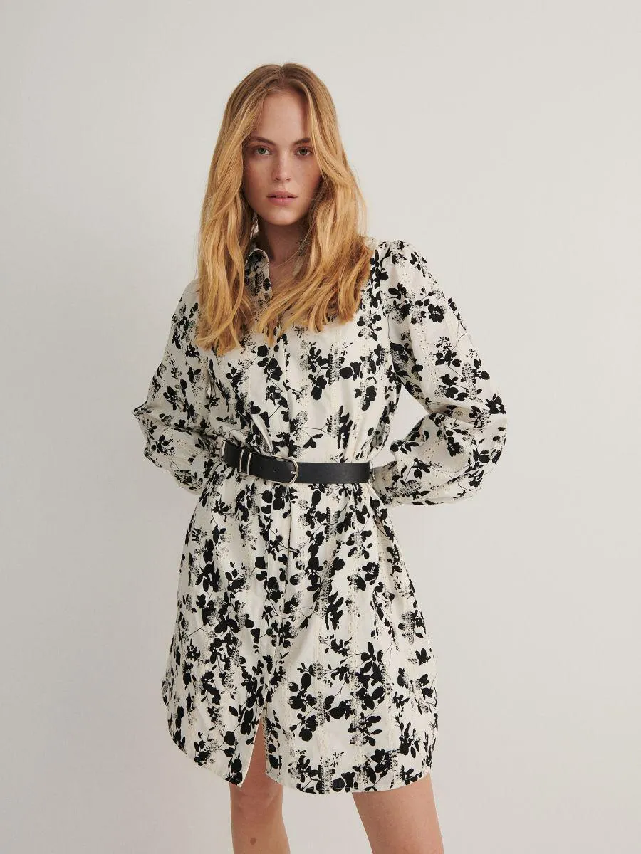 Rochie mini cu curea