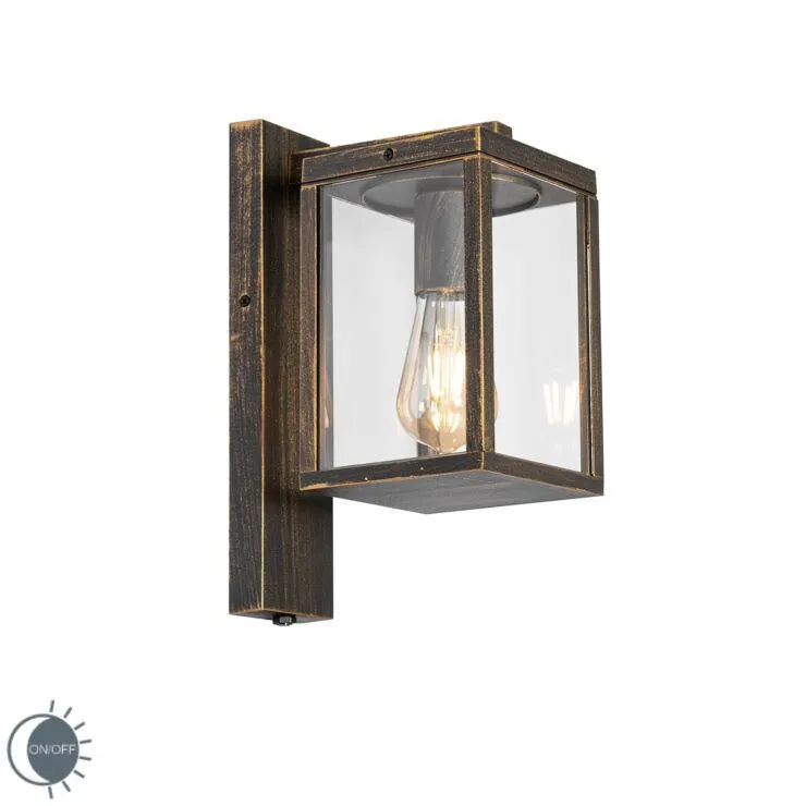 Antik arany színű kültéri fali lámpa világos-sötétség érzékelővel IP44 - Charlois