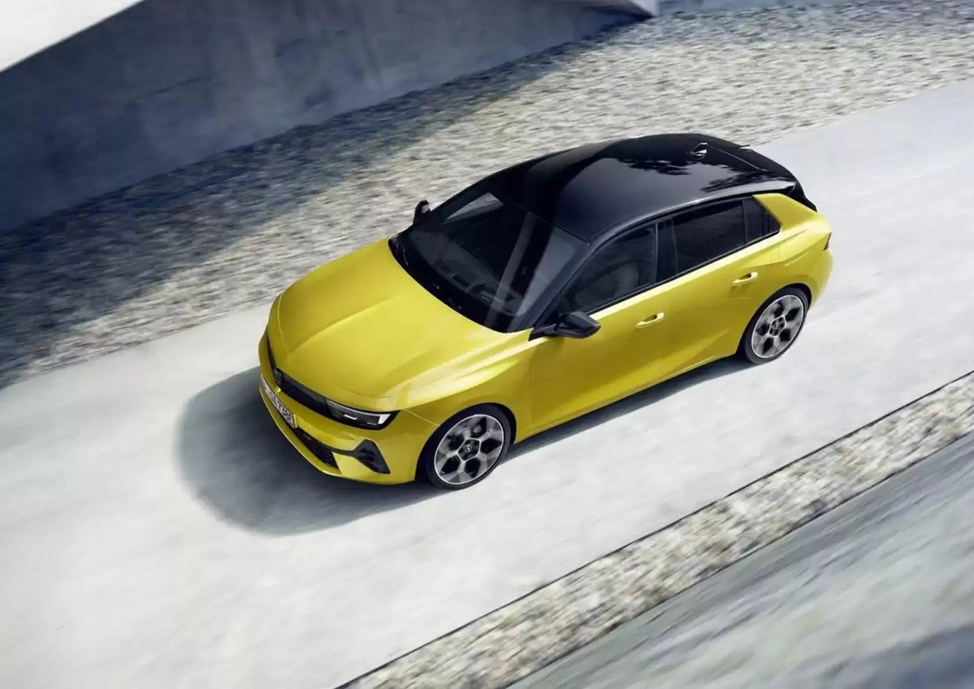 Katalógus Opel akciós újság január 6.-tól június 30.-ig 2025. - Oldal 33