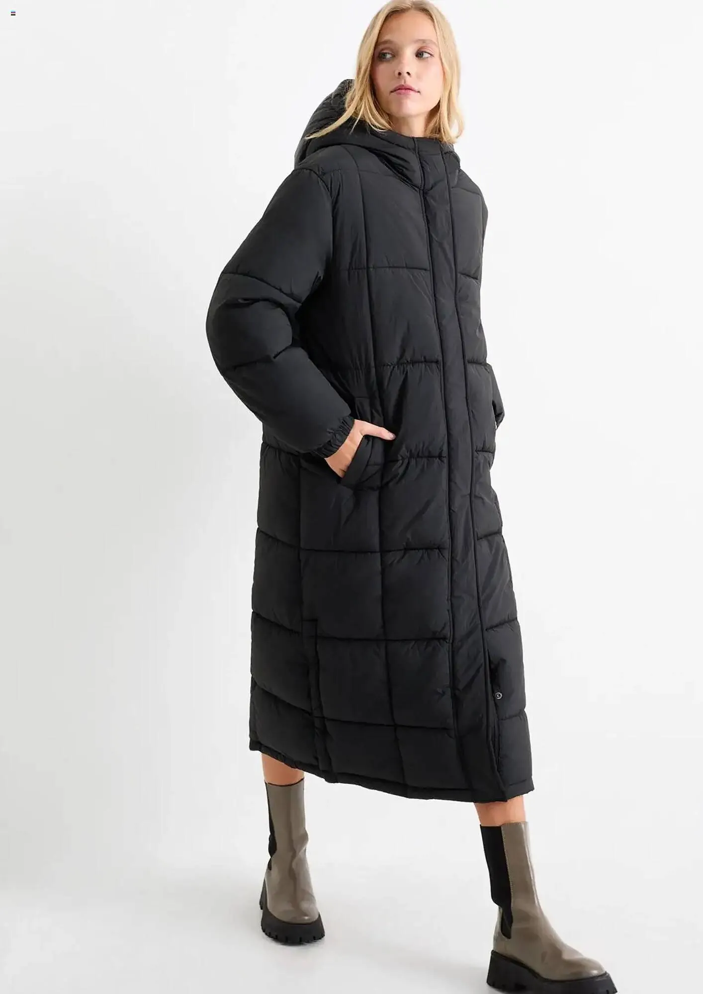 Katalógus C&A akciós újság január 3.-tól január 31.-ig 2025. - Oldal 2