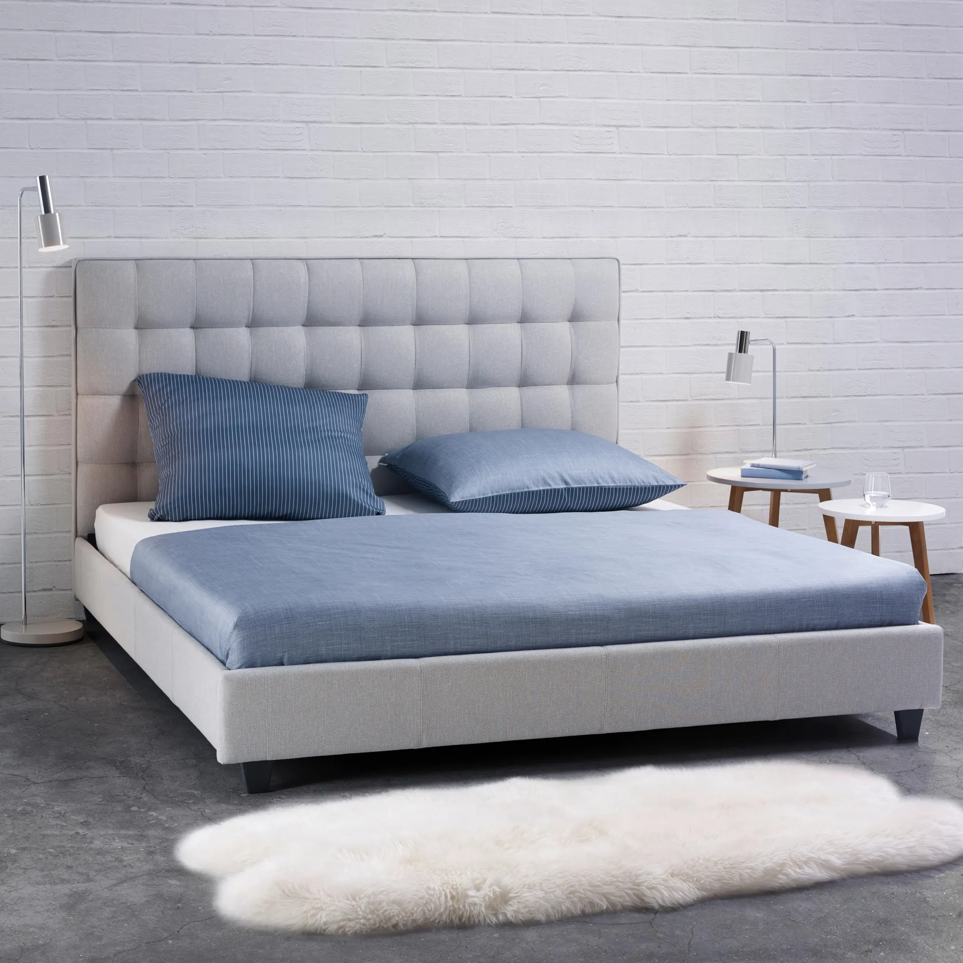 Kárpitozott Ágy Mike