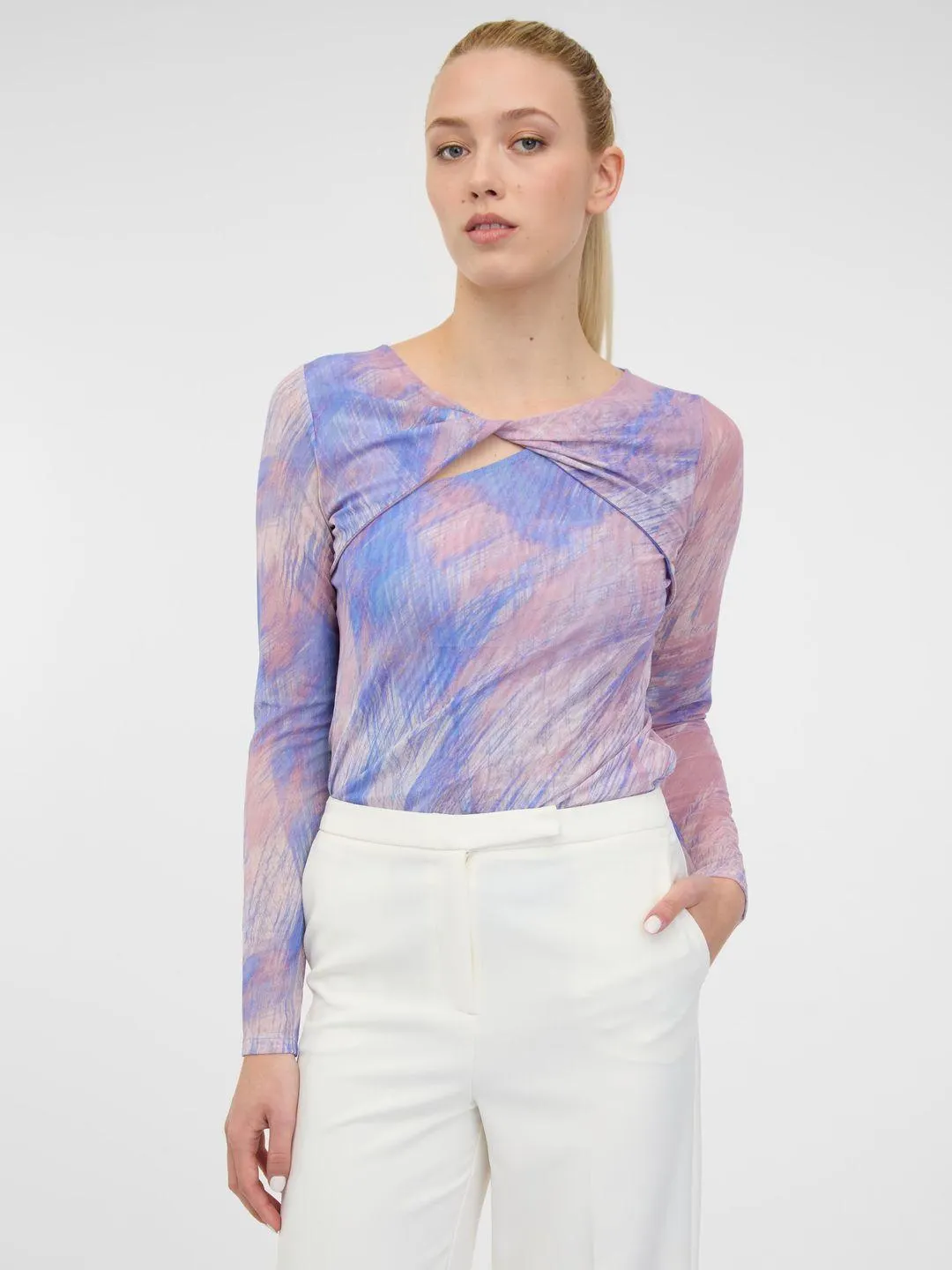 Svijetlo roza ženska majica s uzorkom dugih rukava ORSAY