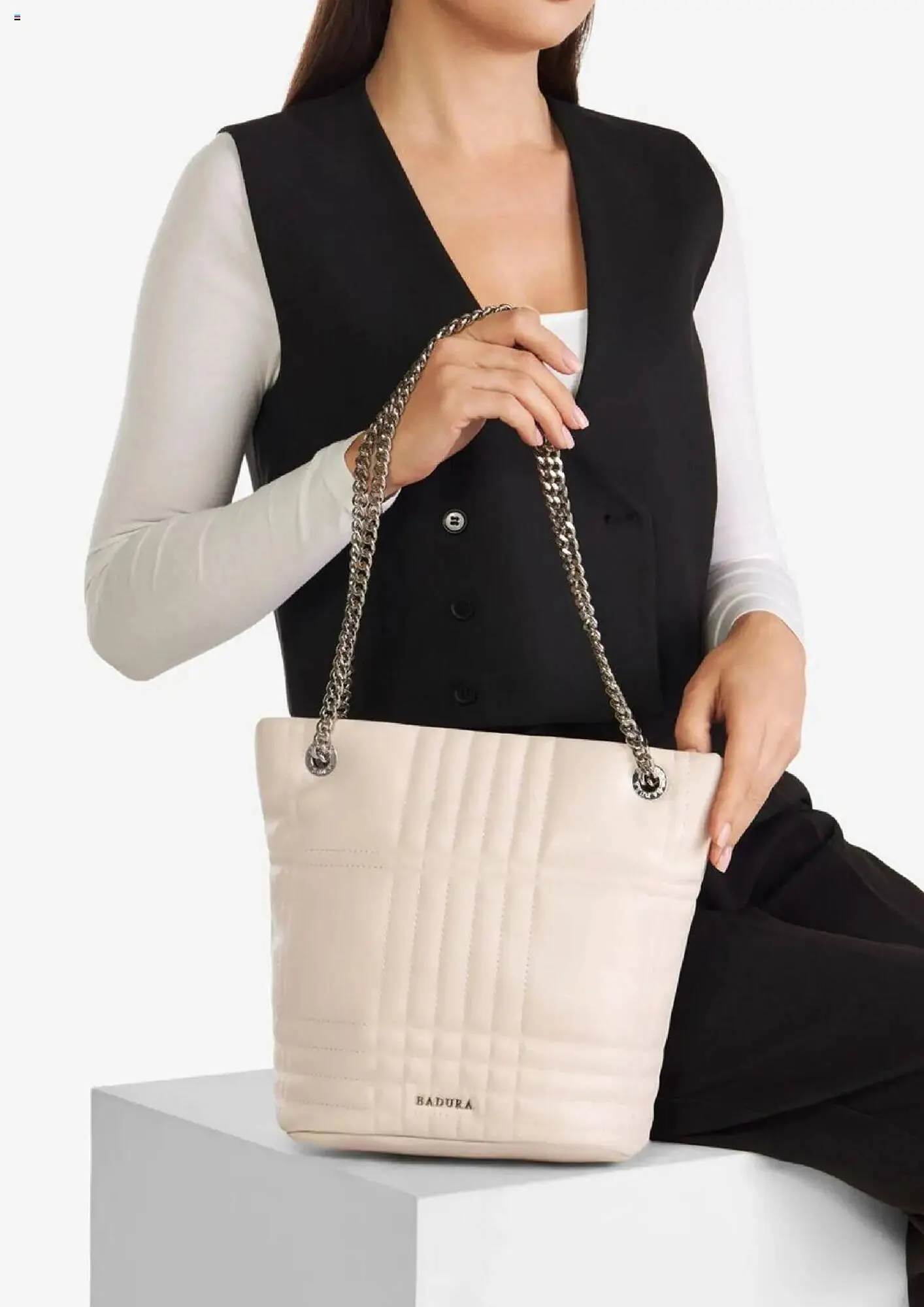 Katalógus CCC akciós újság április 1.-tól április 30.-ig 2025. - Oldal 9