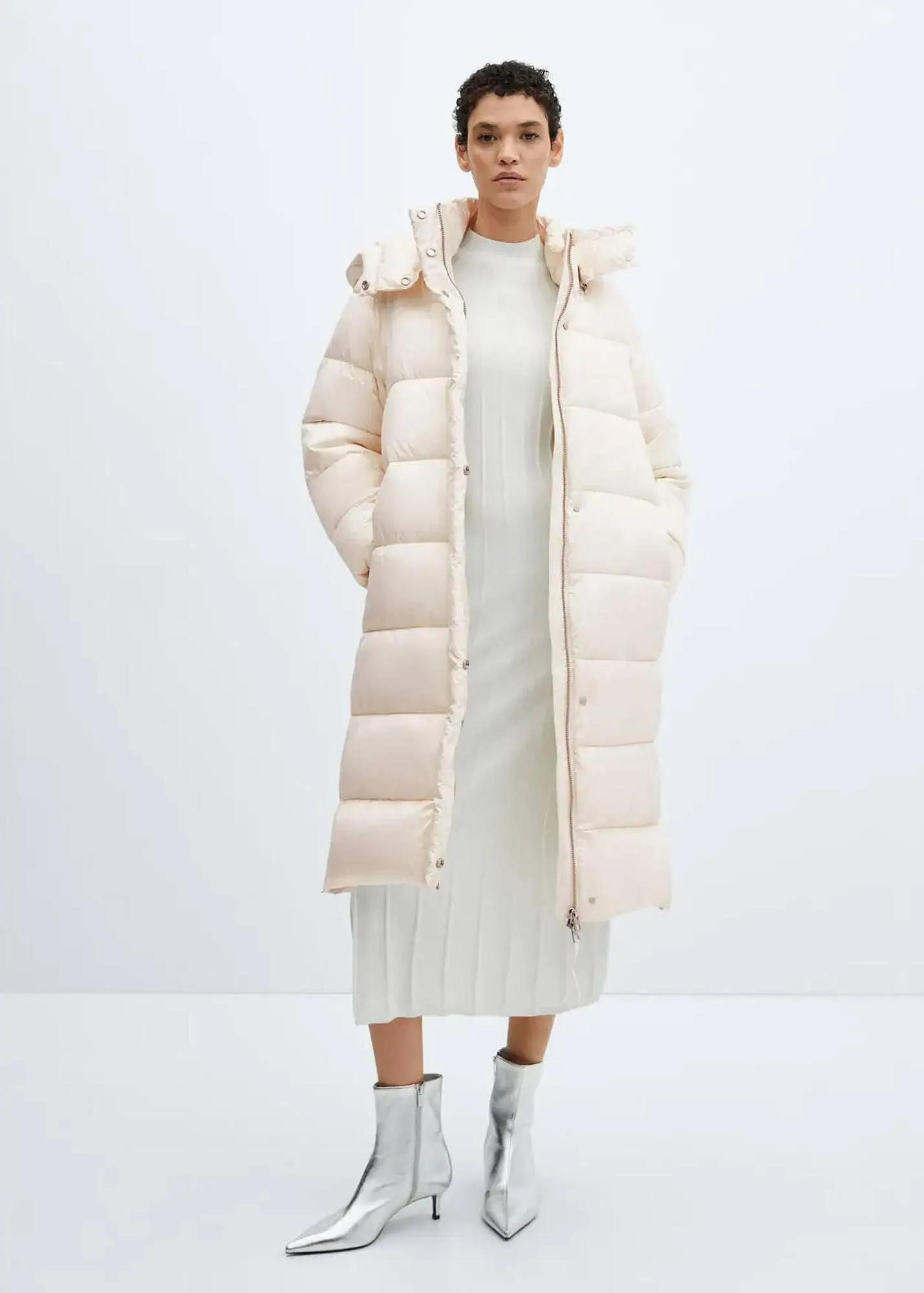 Katalógus Mango akciós újság november 21.-tól január 3.-ig 2024. - Oldal 7