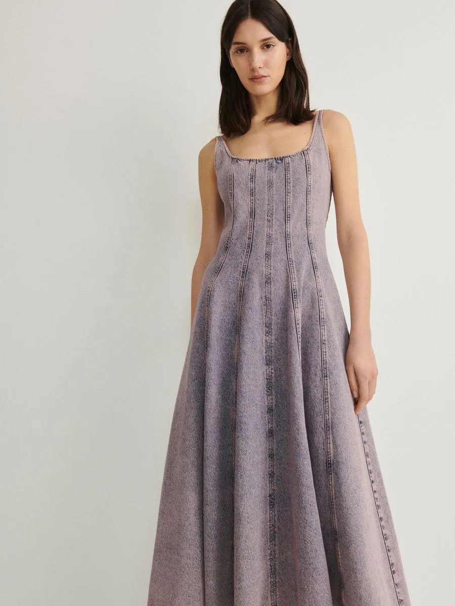 Rochie din denim, cu cusături