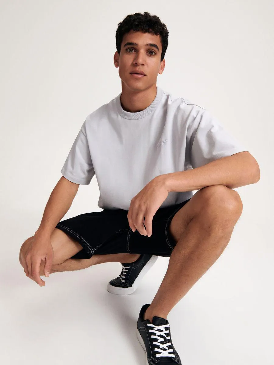 Oversized póló domború mintával