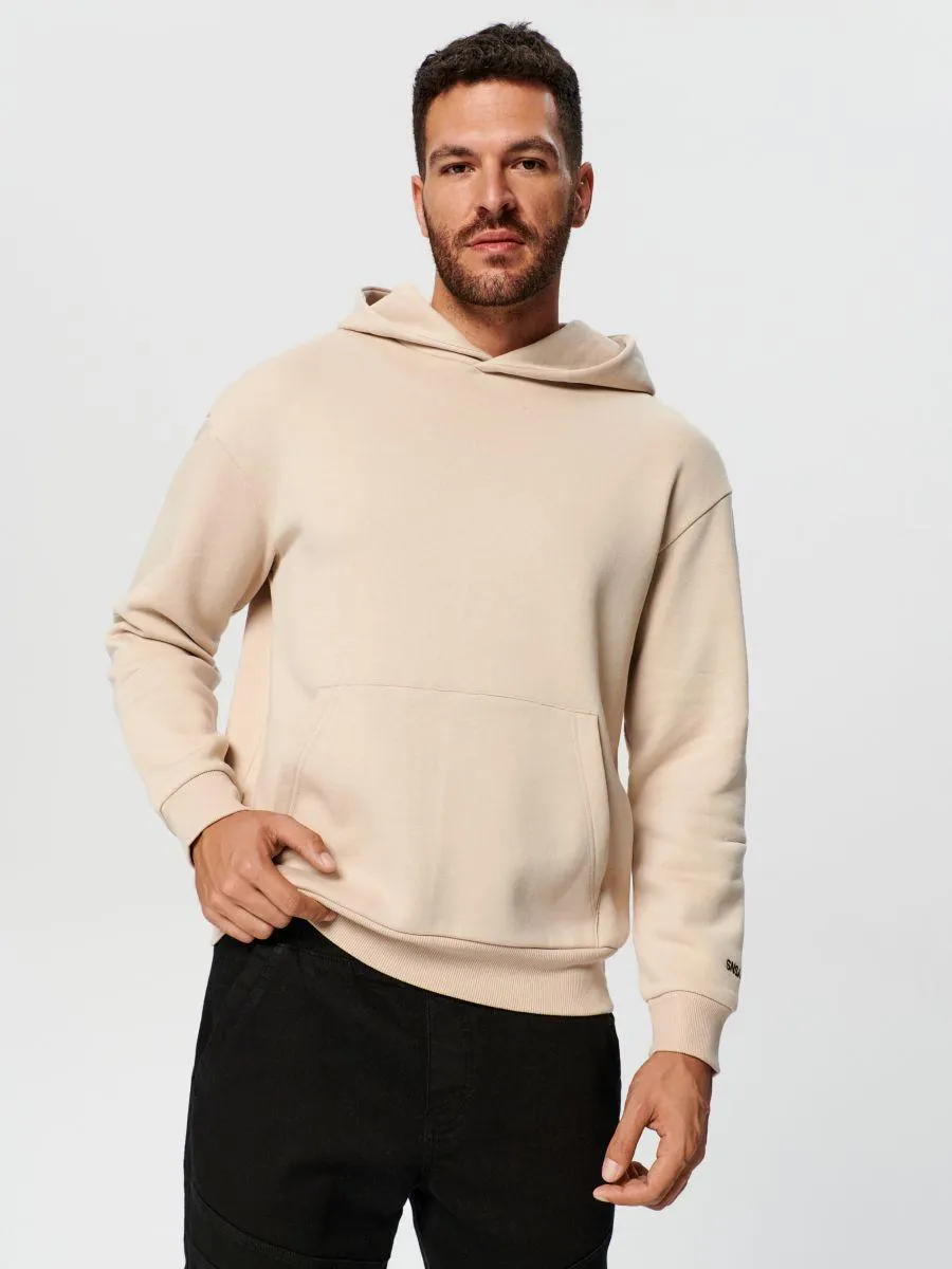 Kapucnis felső kenguruzsebbel