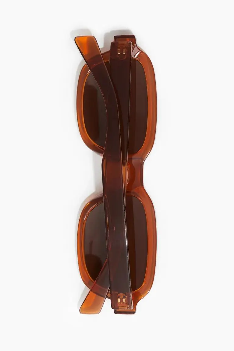 Οβάλ γυαλιά ηλίου